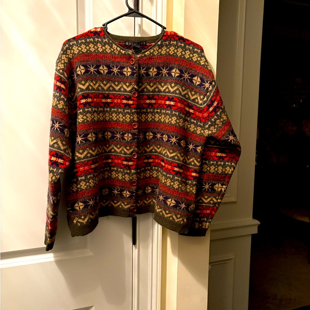 Henley Button Front Cardigan Sweater
 Sz Large